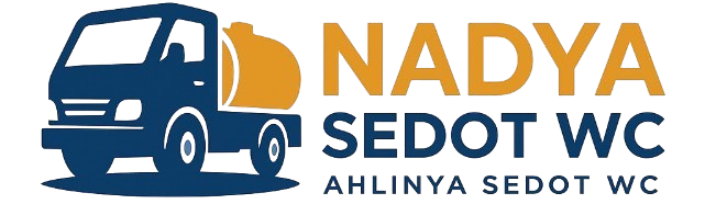 Nadya sedot wc